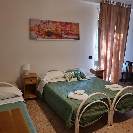La Palazzina Hotel Рим Екстериор снимка