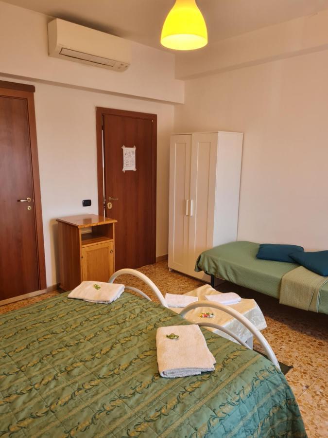 La Palazzina Hotel Рим Екстериор снимка