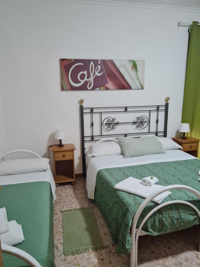 La Palazzina Hotel Рим Екстериор снимка