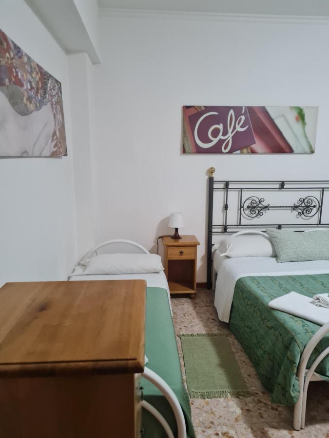 La Palazzina Hotel Рим Екстериор снимка