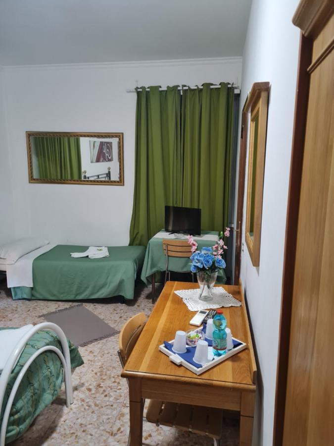 La Palazzina Hotel Рим Екстериор снимка