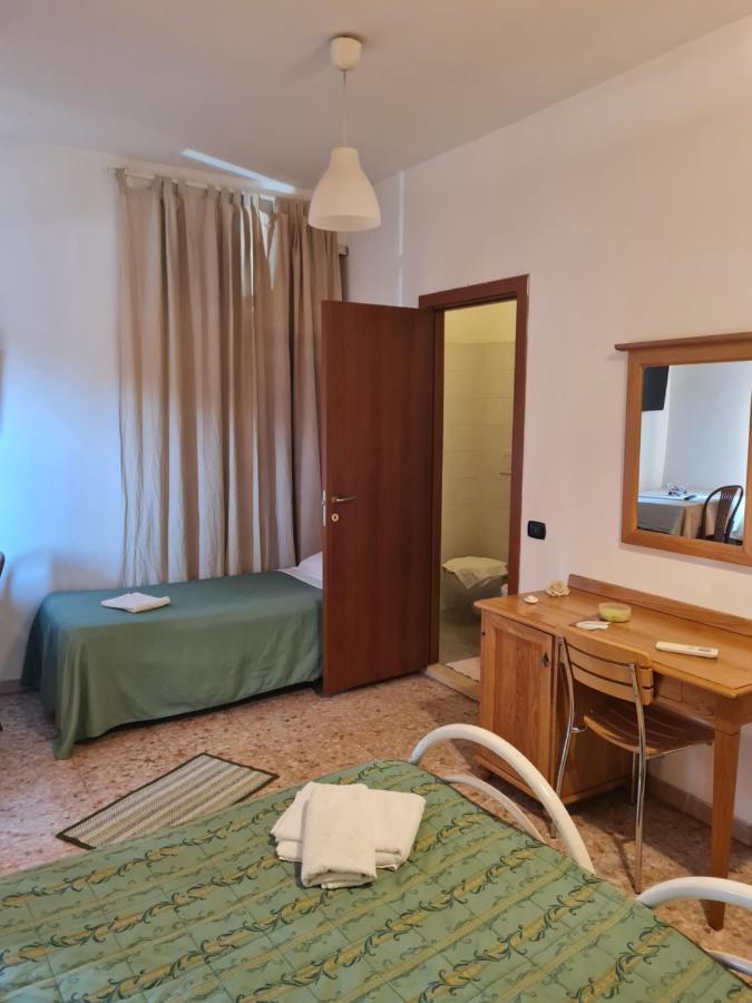 La Palazzina Hotel Рим Екстериор снимка